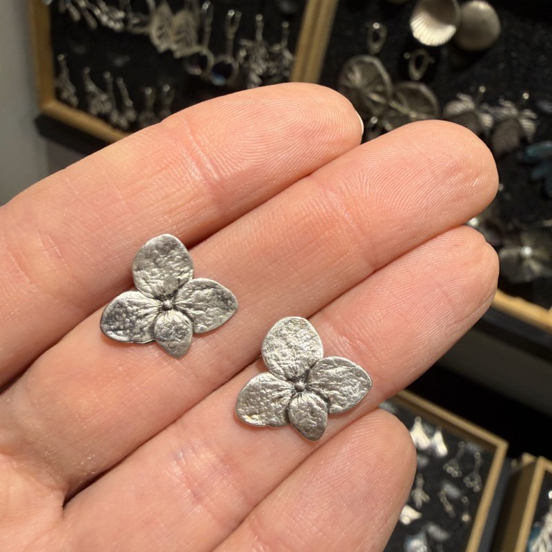 hortensje sztyfty nowe srebne.jpeg