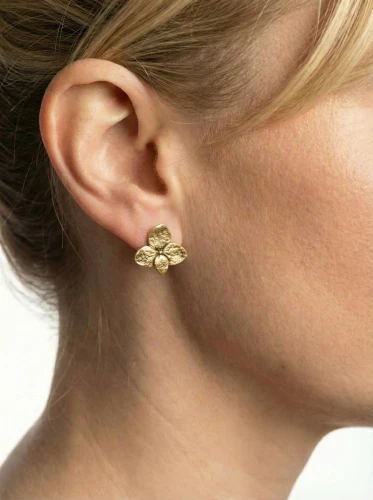 Hortensja - Kolczyki sztyfty z małych kwiatów hortensji mosiądz