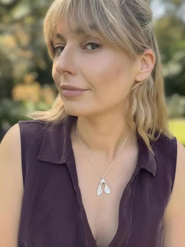 naszyjnik nosek klonowy srebro.jpg